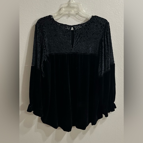 Umgee Black Velvet Top Size M Western Boho Peasant Leopard Burnout Dark Romantic - Picture 3 of 7